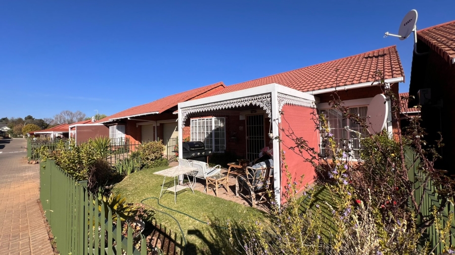 2 Bedroom Property for Sale in Fichardt Park Free State